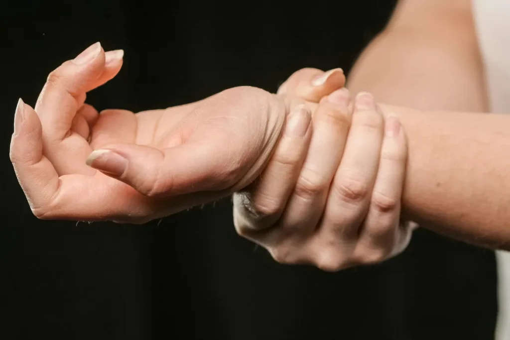 Apaiser l'arthrose avec le magnétisme à distance